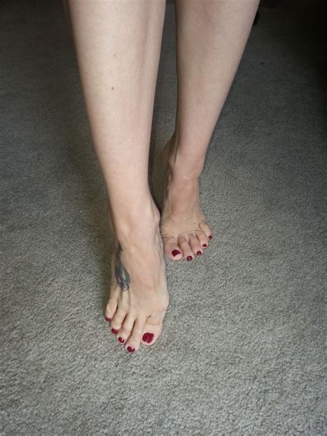 Foot Fetish Prostitute Silver Berry